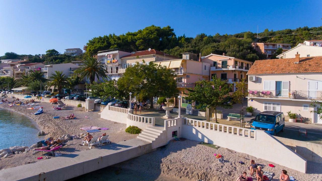 Apartments Lara Podgora Eksteriør billede