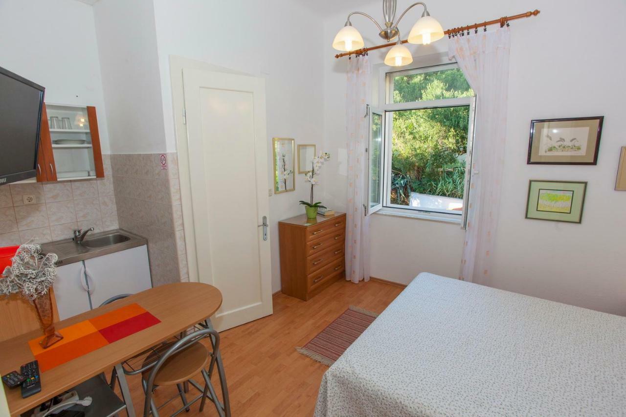 Apartments Lara Podgora Eksteriør billede